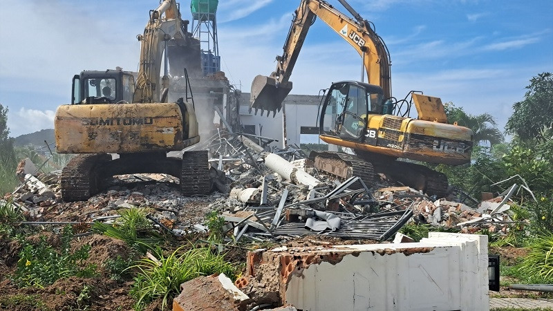 14 biệt thự xây “chui” ở Phú Quốc: Trách nhiệm chính quyền? 14 biet thu xay “chui” o Phu Quoc: Trach nhiem chinh quyen?