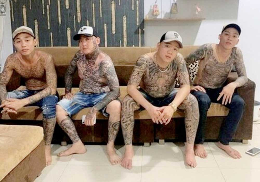 Các đối tượng khác trong vụ án không phải giang hồ có số má mà là những thanh thiếu niên lêu lổng, nghỉ học sớm, không có việc làm, sống lang thang và khi được rủ rê thì tham gia mà không lường trước hậu quả.