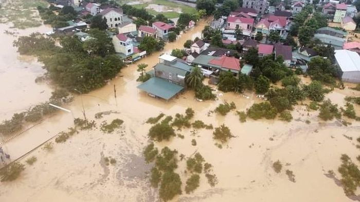 Thủ tướng: Sơ tán ngay những hộ dân ở khu vực nguy hiểm Thu tuong: So tan ngay nhung ho dan o khu vuc nguy hiem