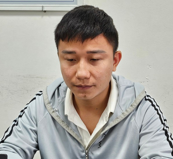 Nghiện game đổi thưởng, giả danh nhân viên ngân hàng lừa chiếm 8 tỷ Nghien game doi thuong, gia danh nhan vien ngan hang lua chiem 8 ty