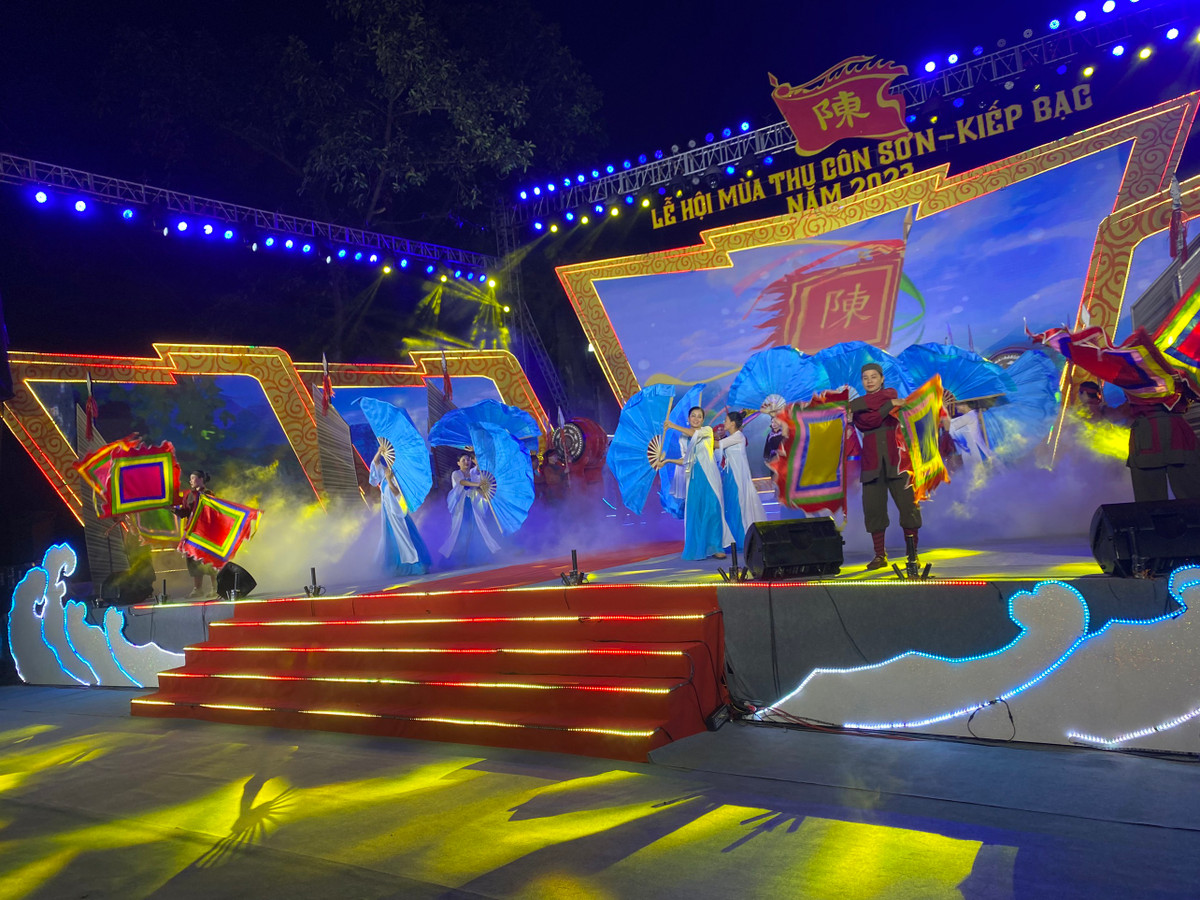 Pho Thu tuong Tran Hong Ha du khai hoi mua thu Con Son-Kiep Bac 2023-Hinh-11