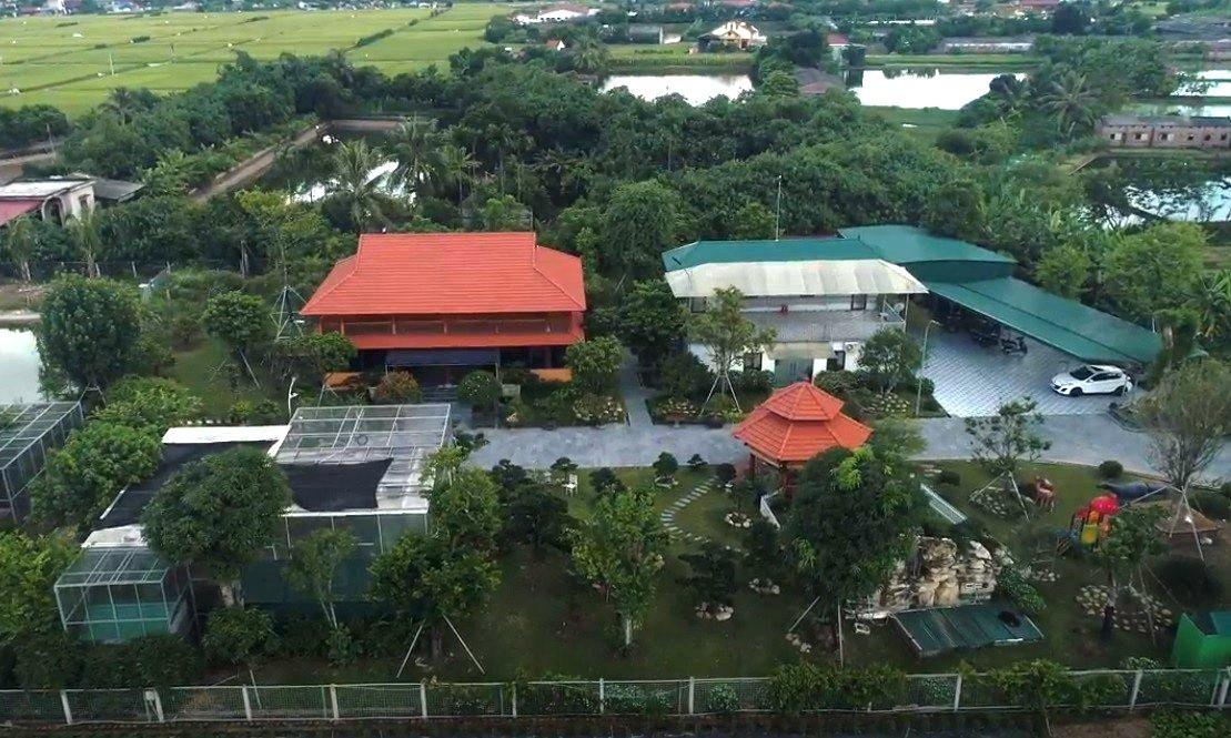 Thời điểm đó phát hiện ông Chiến đang xây dựng 2 móng nhà bằng gạch chỉ đỏ. UBND xã Quang Thành khi đó yêu cầu ông Chiến tháo dỡ toàn bộ công trình vi phạm, thời gian từ ngày 7/9/2020 đến hết ngày 10/9/2020. Tuy nhiên, đến hết ngày 10/9/2020, ông Nguyễn Ngọc Chiến không tháo dỡ, UBND xã đã ban hành quyết định xử phạt hành chính với số tiền là 4.000.000 đồng.