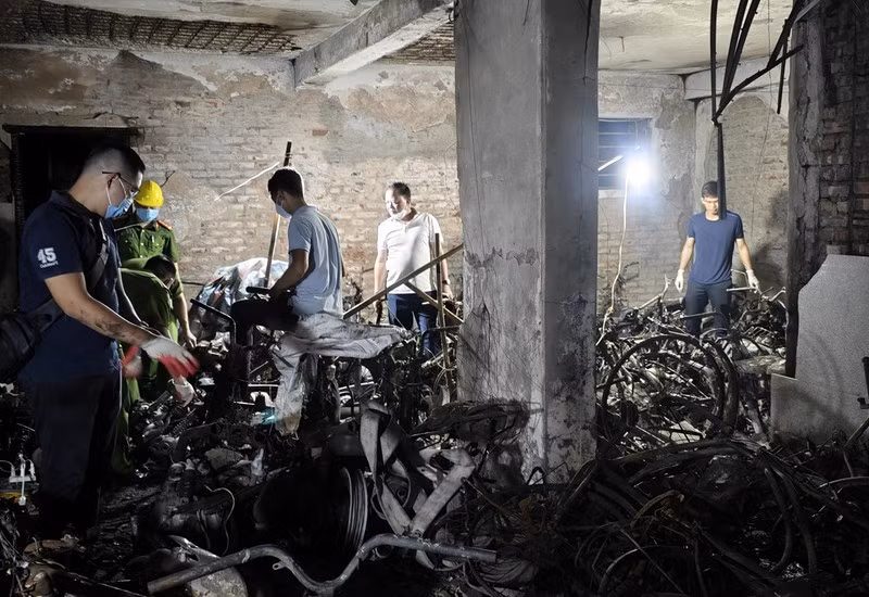 Chay chung cu mini: Kiem tra dau hieu vi pham 3 to chuc Dang quan Thanh Xuan