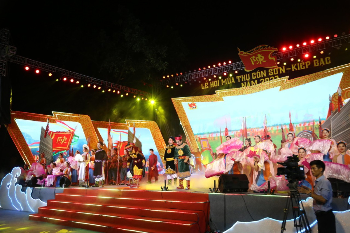 Pho Thu tuong Tran Hong Ha du khai hoi mua thu Con Son-Kiep Bac 2023-Hinh-8