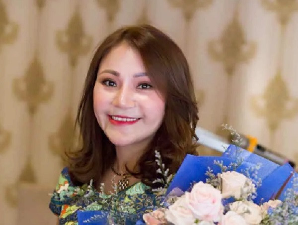 Đáng chú ý, trước khi bị tạm giữ, nữ Tổng Giám đốc Công ty Nhật Nam từng có nhiều phát ngôn gây sốc. "Nếu ai đầu tư vào Nhật Nam mất tiền tôi đền. Gửi tiền vào Nhật Nam, tôi cam kết sẽ không bị mất", là một trong những phát ngôn của bà Vũ Thị Thúy khiến không ít nhà đầu tư dù biết đầu tư lãi cao, rủi ro cao nhưng vẫn bỏ tiền vào đầu tư vì tin vào lời hứa này. 