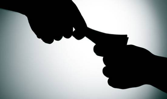 Vu chuyen bay giai cuu: Khoi to 5 doi tuong toi dua hoi lo