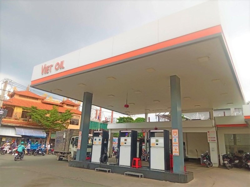 Theo kết luận thanh tra được Bộ Công Thương thực hiện hồi đầu năm 2022, công bố vào cuối năm ngoái, đã chỉ ra nhiều điều bất thường tại doanh nghiệp này. Cụ thể, một trong những điều kiện quan trọng để Xuyên Việt Oil có được giấy phép làm đầu mối là đáp ứng về hệ thống phân phối, bên cạnh các quy định về cầu cảng, kho chứa, phương tiện vận chuyển…