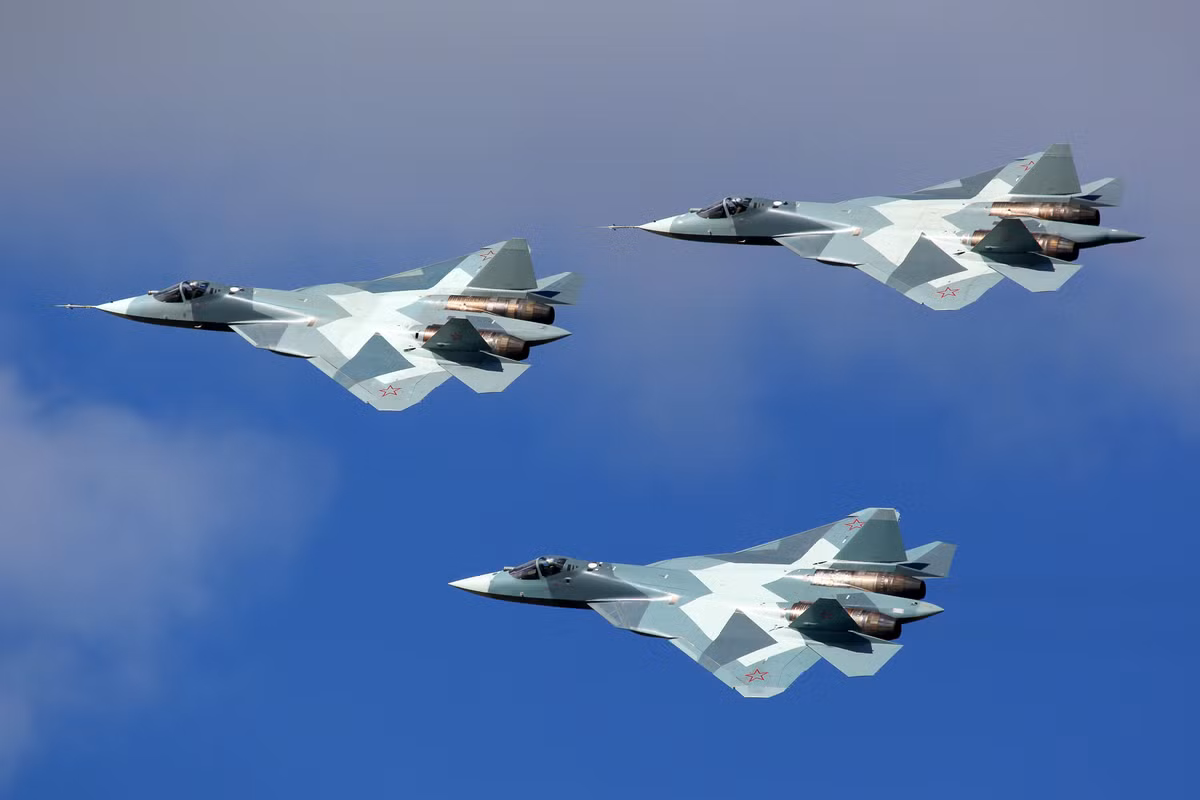 Hiện tại Nga đang kém về quân số cũng như thế hệ máy bay chiến đấu so với Không quân Mỹ và Israel trên chiến trường Syria, sau những căng thẳng mới xảy ra đã có dự đoán cho rằng Su-57 có thể sẽ quay lại Syria để "thử lửa" một lần nữa.