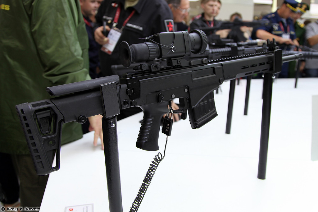 Các thông số kỹ thuật chính thức của súng bắn tỉa SVCh Chukavin chưa được Tập đoàn Kalashnikov công bố, nhưng cảm quan trên nguyên mẫu thì súng khá nhẹ. Giới chuyên gia nhận định, tầm bắn của súng bắn tỉa Chukavin khoảng 1.500m tùy thuộc vào loại đạn sử dụng với vai trò là hỏa lực áp chế trên chiến trường. Nguồn ảnh: vitalykuzmin.net.