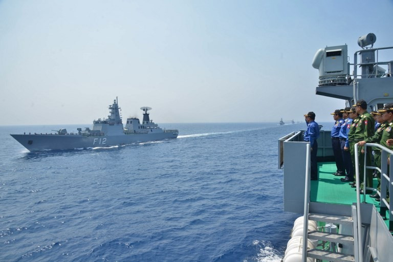 Xuất xứ các loại tàu chiến của Indonesia chủ yếu đến từ Hà Lan, Đức, Mỹ. Những năm gần đây, Indonesia tăng cường hợp tác với Tập đoàn Daewoo của Hàn Quốc trong một số lĩnh vực phát triển tàu đổ bộ, tàu ngầm. Nguồn ảnh: The Jakarta Post