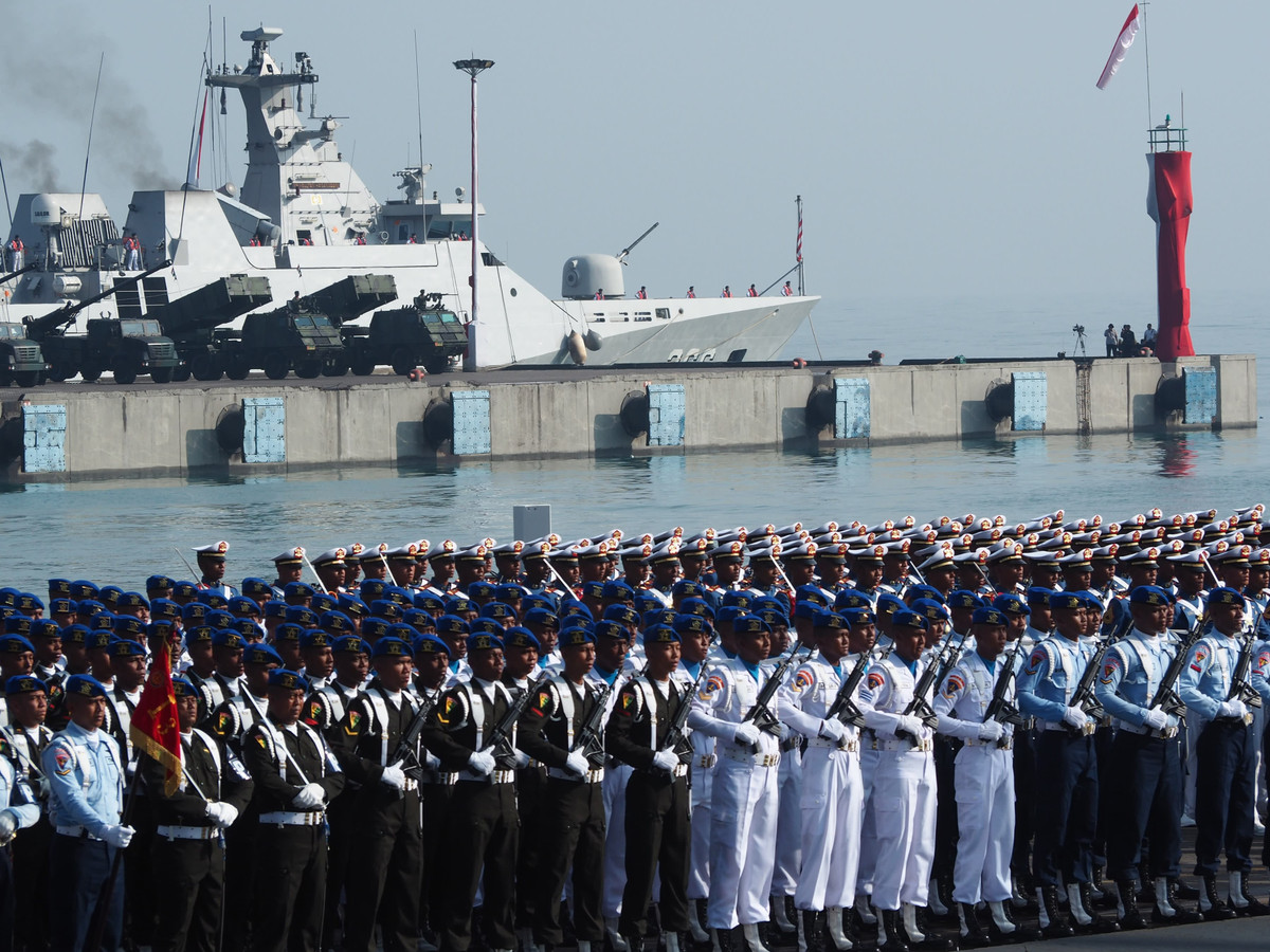 Đứng ở vị trí thứ 5 trong danh sách này không ai khác chính là Hải quân Indonesia với lịch sử hoạt động 73 năm từ năm 1945 ngay sau khi Chiến tranh Thế giới thứ 2 kết thúc, đây cũng là quốc gia được đánh giá sở hữu lực lượng hải quân lớn mạnh nhất khu vực Đông Nam Á. Nguồn ảnh: Nikkei Asian Review