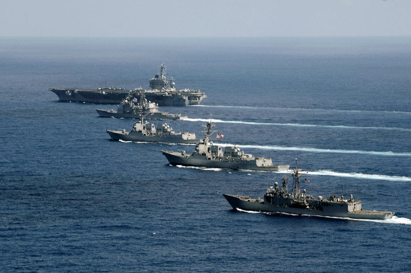 Hiện tại Hải quân Hoàng gia Thái Lan đang có biên đội tàu chiến khoảng 80 chiếc với quân số đi kèm 81.000 người, trong đó có khoảng 18.000 Thủy quân Lục chiến. Thái Lan cũng là quốc gia Đông Nam Á duy nhất sở hữu tàu sân bay. Nguồn ảnh: Pantip.