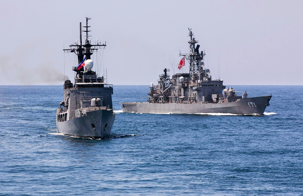 Trong khi đó Hải quân Philippines lại đầu tư khá mạnh cho lực lượng thủy quân lục chiến có quân số khoảng 7.500 binh sĩ trên tổng số 25.370 người có trong biên chế hải quân nước này. Nguồn ảnh: Military Defense Review