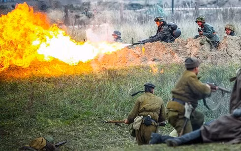 Bon lan Quan doi Nga bi de bep boi cac dao quan xam luoc-Hinh-3