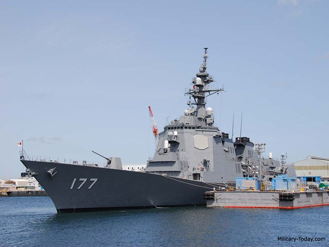 Tàu khu trục Atago được trang bị tới 96 hệ thống phóng thẳng đứng Mk41 với 64 hệ thống phóng ở phía trước và 32 ở phía sau. Ảnh: Military-Today.