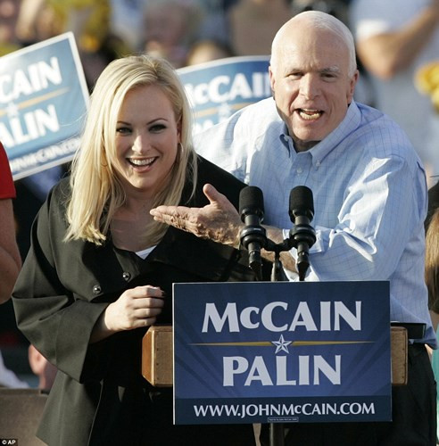 McCain giới thiệu con gái Meghan với các cử tri trong cuộc vận động năm 2008. Lần này ông chiến thắng trong nội bộ đảng và trở thành ứng viên Tổng thống của phe Cộng hòa nhưng lại thất bại trước ứng viên Tổng thống đảng Dân chủ Barack Obama.