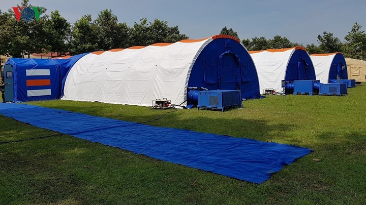 Những gói thiết bị được các nước viện trợ đã hỗ trợ rất nhiều trong công tác huấn luyện của Bệnh viện dã chiến 2.1 Việt Nam.