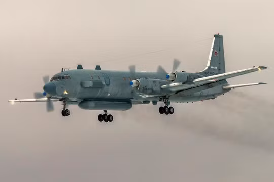 Nga chuyen giao S-300 cho Syria, dau cham het cho khong quan Israel?-Hinh-2