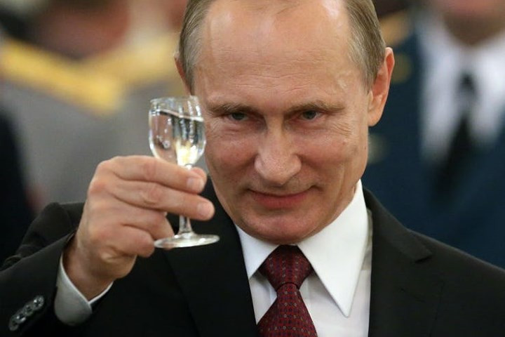 Đam mê rượu vang. Các đồn đoán cho Tổng thống Putin đã tích trữ rất nhiều rượu loại thượng hạng.