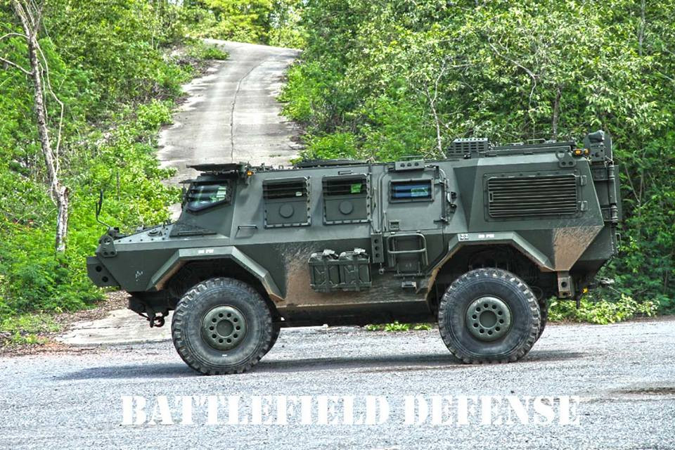 Về lớp giáp bảo vệ mới của HVM-150 nó được trang giáp cấp 3 STANAG 4569 theo tiêu chuẩn của NATO, có khả năng chống lại được các loại đạn bộ binh 7.62mm kể cả đạn xuyên giáp. Nhiều thông tin cho biết nhiều khả năng HVM-150 còn chống lại được cả đạn 12.7mm. Nguồn ảnh: Battlefield Defense.