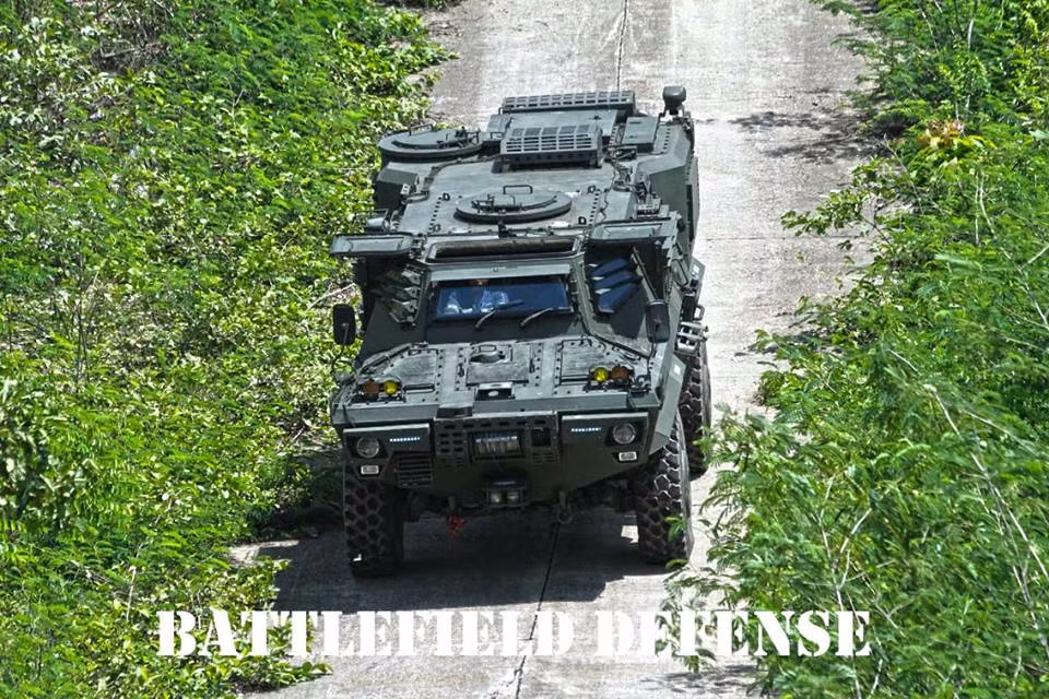 Giống như nhiều quốc gia Đông Nam Á khác, Quân đội Thái Lan cũng có trong biên chế các xe trinh sát bọc thép V-150 do hãng Cadillac Gage của Mỹ chế tạo trong những năm 1960. Và sau gần 60 năm hoạt động, V-150 đang dần trở nên lỗi thời và cần được nâng cấp để có thể tiếp tục hoạt động trong thế kỷ 21. Nguồn ảnh: Battlefield Defense.