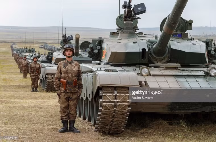 Xe tăng chiến đấu chủ lực mạnh nhất của Trung Quốc, Type 99 tại Vostok-2018. Đây cũng là lần đầu tiên Type 99 tham gia tập trận bên ngoài Trung Quốc. Nguồn ảnh: Vadim Savitsky.