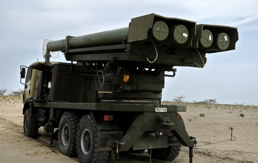 Diễn biến vụ tập kích trên được tóm lược rằng Vệ binh Cộng hòa Iran sử dụng 2 máy bay không người lái Mohajer-6 xuất phát từ căn cứ đồn trú Hamzeh để trinh sát mục tiêu của PDKI tại Koya phía Bắc.