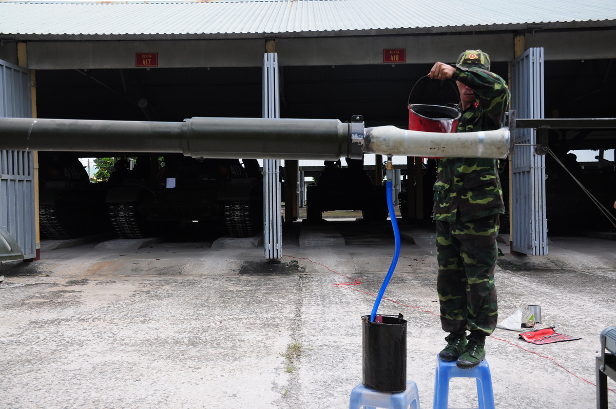 Ngac nhien thiet bi thong nong phao xe tang tu dong cua Viet Nam-Hinh-5