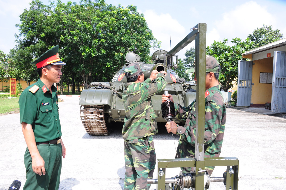 Ngac nhien thiet bi thong nong phao xe tang tu dong cua Viet Nam-Hinh-3