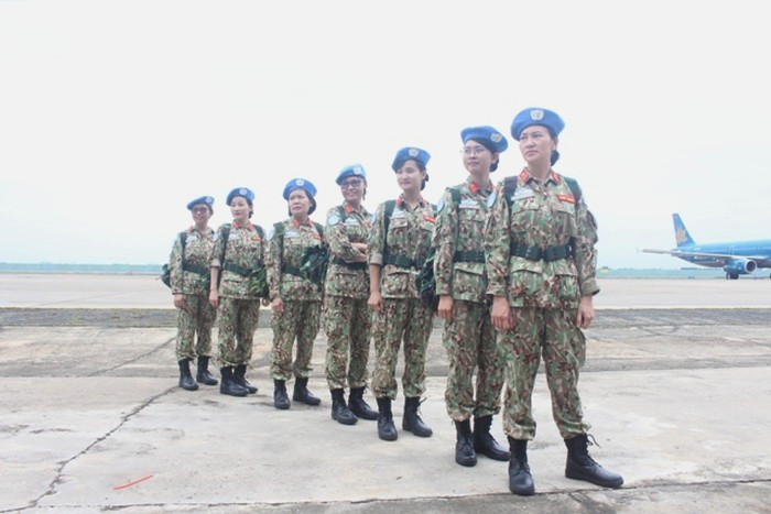 Đây là lần đầu tiên Việt Nam triển khai lực lượng cấp đơn vị độc lập trực tiếp tham gia gìn giữ hòa bình, mang đến bạn bè quốc tế những hình ảnh chân thực về người chiến sĩ “Bộ đội Cụ Hồ” yêu chuộng hòa bình và có đủ khả năng thực hiện các nhiệm vụ hòa bình quốc tế của Liên Hợp Quốc. Hình ảnh những bóng hồng thuộc lực lượng gìn giữ hòa bình trước khi lên đường đến Nam Sudan.