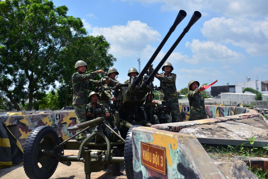 Sẵn sàng trên mâm pháo