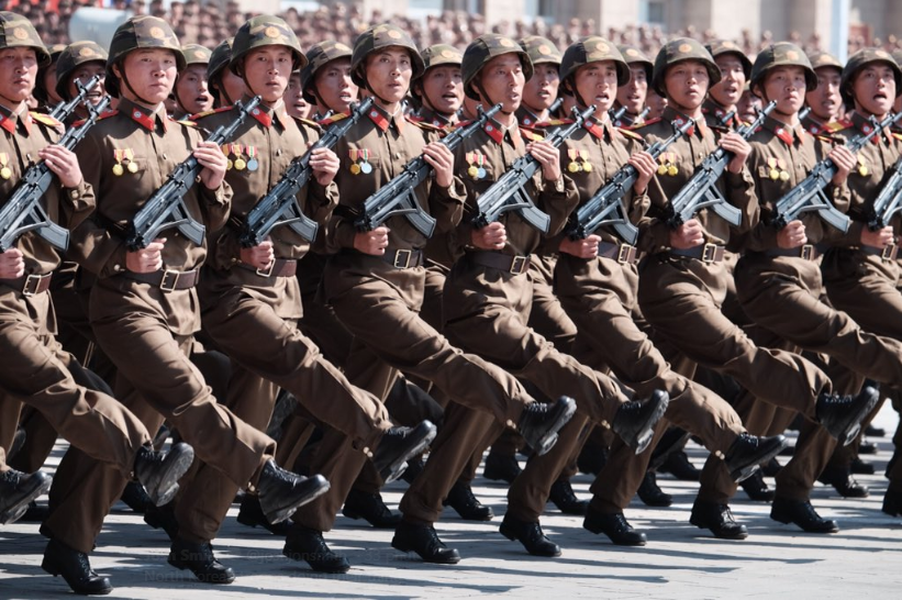 Chủ tịch Quốc hội Trung Quốc Lật Chiến Thư đã đến Bình Nhưỡng hôm 8/9 để tham dự lễ duyệt binh mừng quốc khánh Triều Tiên. Ông Lật là quan chức cao nhất của Trung Quốc tới thăm Triều Tiên từ năm 2012. Ảnh: Josh Smith.