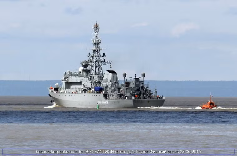 Nói cụ thể hơn vũ khí bí mật này của Nga có nhiệm vụ trinh sát, giám sát các hoạt động của hệ thống phòng thủ và tấn công tên lửa của Mỹ. Các trang thiết bị điện tử mà Yuri Ivanov được trang bị có thể phát hiện các tín hiệu vô tuyến trên một dải tần số rộng cho phép xác định vị trí của các loại vũ khí công nghệ cao. Nguồn ảnh: bastion-karpenko.