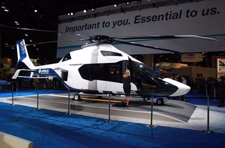 Theo Airbus, mẫu thử trực thăng đa dụng hạng trung H160 sẽ dùng để thay thế cho dòng AS365 và EC155, dự kiến bay thử lần đầu trong năm nay và bắt đầu chuẩn giao cho khách hàng vào năm 2018.