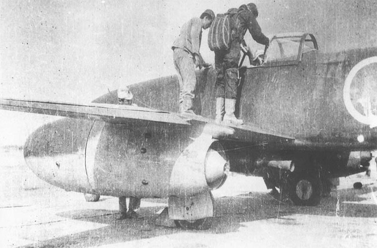 Nguyên mẫu Nakajima Kikka đầu tiên được đem ra thử nghiệm trên mặt đất tại nhà máy Nakajima vào ngày 30/6/1945 và đến tháng 7 sau đó nó được chuyển đến căn cứ hải quân Kisarazu để chuẩn bị cho chuyến bay thử nghiệm đầu tiên của mình. Ngày 7/8/1945 Nakajima Kikka chính thức được bay thử nghiệm và phi công điều khiển là Thiếu tá Susumu Takaoka thuộc Hải quân Nhật Bản.