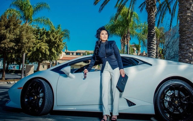 Gần 20 năm lăn lộn trong ngành tài chính, đến nay Jenny Tạ được biết đến là người phụ nữ Mỹ gốc Việt thành lập 2 công ty chứng khoán có tầm vóc quốc tế tại thành phố Wall và sở hữu khối tài sản lên tới 250 triệu USD. Ảnh: Internet