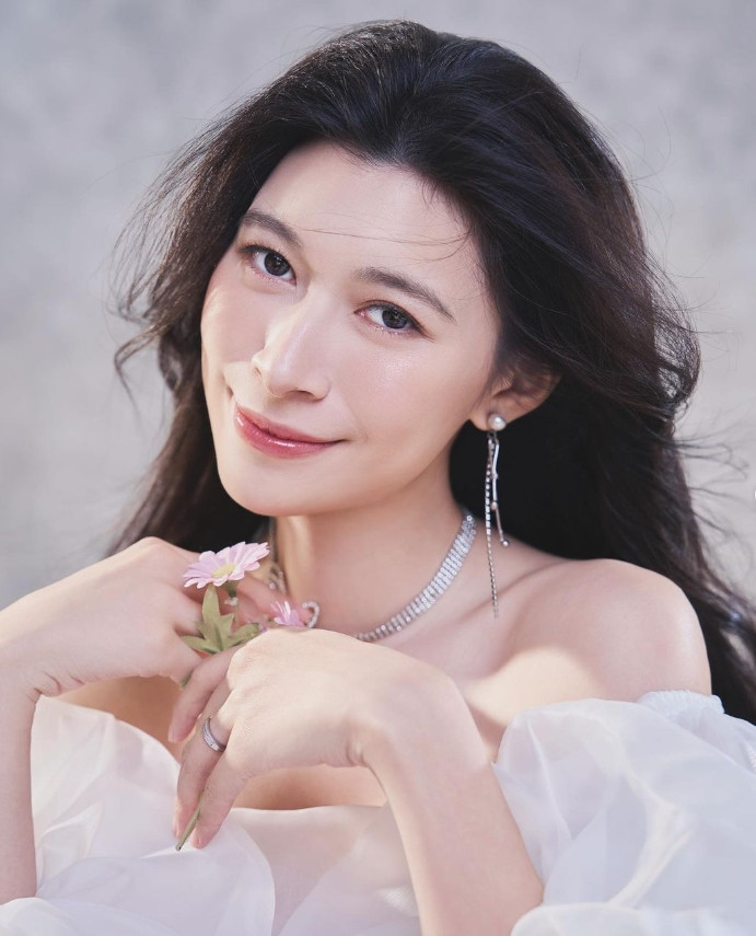 Dù sinh ra ngậm thìa vàng song ái nữ tập đoàn Alphanam đã chứng tỏ bản thân bằng nhiều thành tích cá nhân cũng như khả năng điều hành, tiếp quản doanh nghiệp gia đình sau thời gian dài. Ảnh: ĐSPL