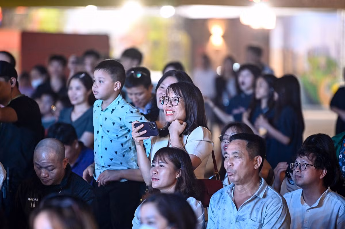 Nhung khoanh khac kho quen trong dem chung ket cuoc thi “Tieng noi Xanh”-Hinh-6