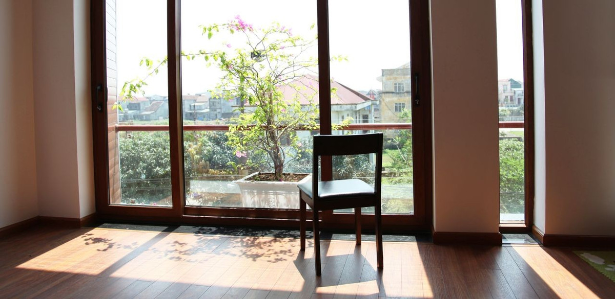 Nhờ đó, các phòng trong nhà đều có tầm nhìn hướng phố tuyệt đẹp.