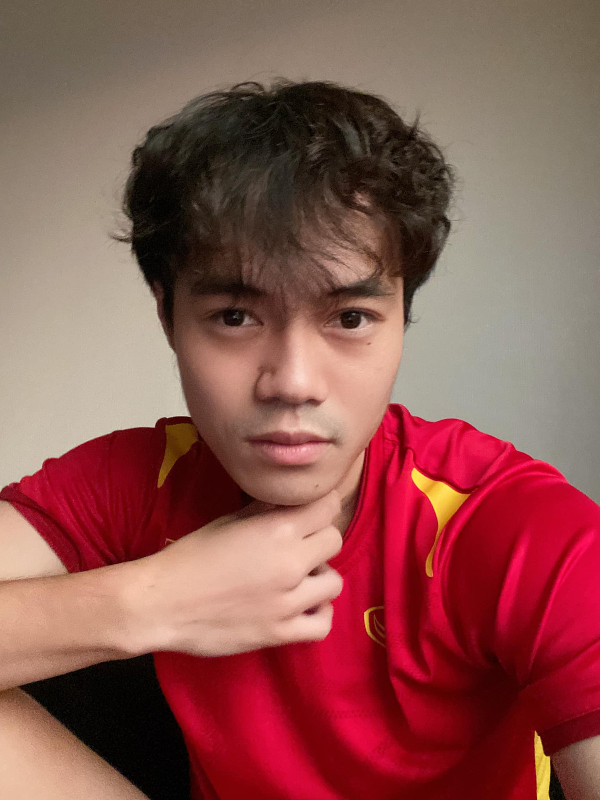 Với chế độ đãi ngộ kể trên, Văn Toàn gia nhập top những cầu thủ có thu nhập cao nhất Việt Nam. Ảnh: FBNV