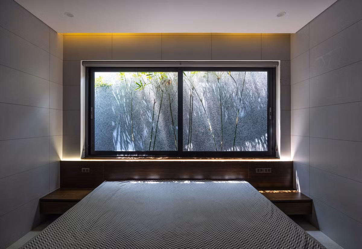 Các không gian sinh hoạt vẫn kết nối thông suốt nhưng được phân định rõ ràng, đảm bảo sự riêng tư của các nhu cầu sinh hoạt.