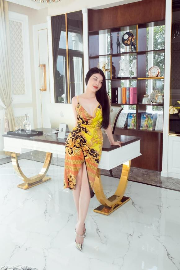 Từng ngóc ngách trong căn biệt thự khiến dân tình không khỏi xuýt xoa và ngưỡng mộ.