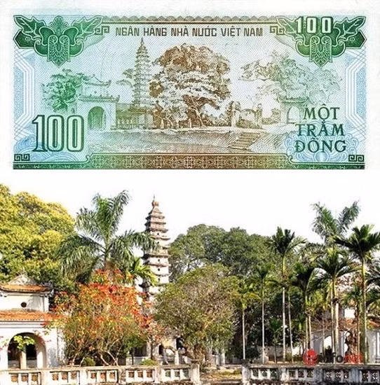 Tờ 100 đồng phát hành lần đầu năm 1992. Mặt sau của tờ tiền in phong cảnh tháp Phổ Minh, một công trình kiến trúc trong khuôn viên chùa Phổ Minh (hay còn gọi là chùa Tháp), thuộc quần thể Khu di tích Đền Trần (thôn Tức Mặc, phường Lộc Vượng, TP. Nam Định). Ảnh: Infonet
