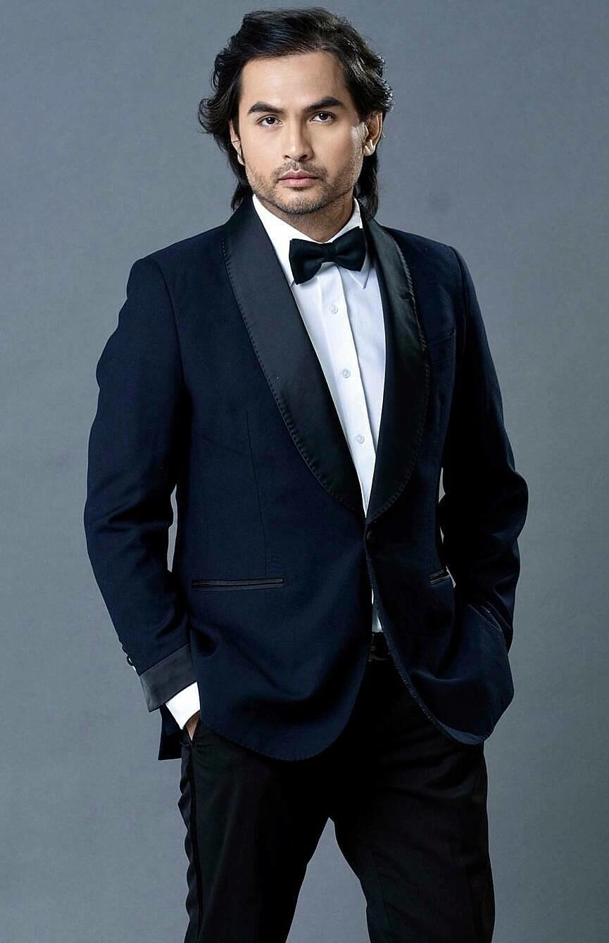 Mới đây, thông tin diễn viên kiêm người mẫu nổi tiếng Đức Tiến qua đời ở tuổi 44 vì nhồi máu cơ tim khiến nhiều người bàng hoàng.