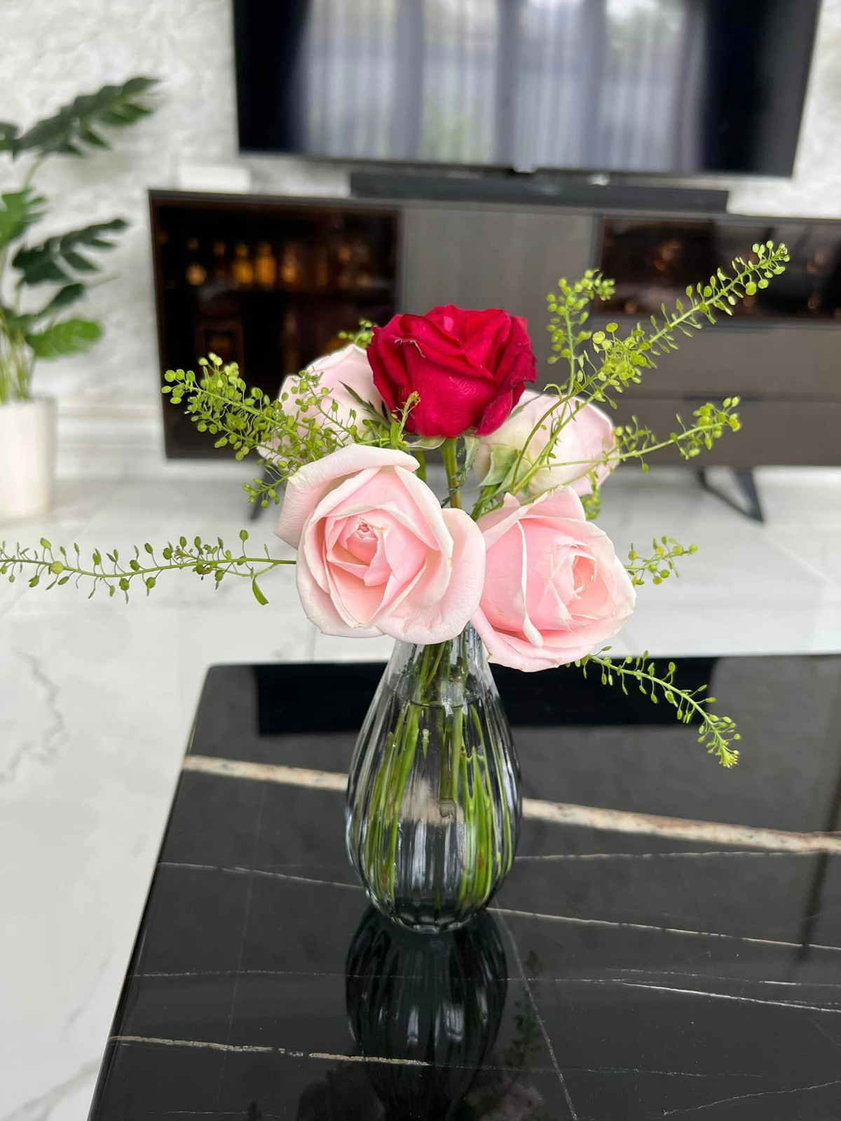 Một góc khác xinh xắn trong biệt thự của Cẩm Ly. Nguồn ảnh: FBNV