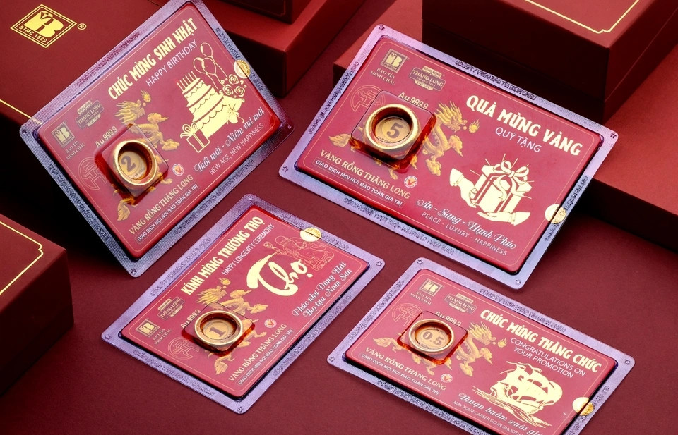 Ngoài những dòng sản phẩm đặc trưng được chế tác thủ công, 5 anh em nhà Bảo Tín còn phát triển các dòng sản phẩm mới, được chế tác theo công nghệ nước ngoài, bắt kịp những xu hướng thời trang hiện đại nhất. Ảnh: Bảo Tín Minh Châu