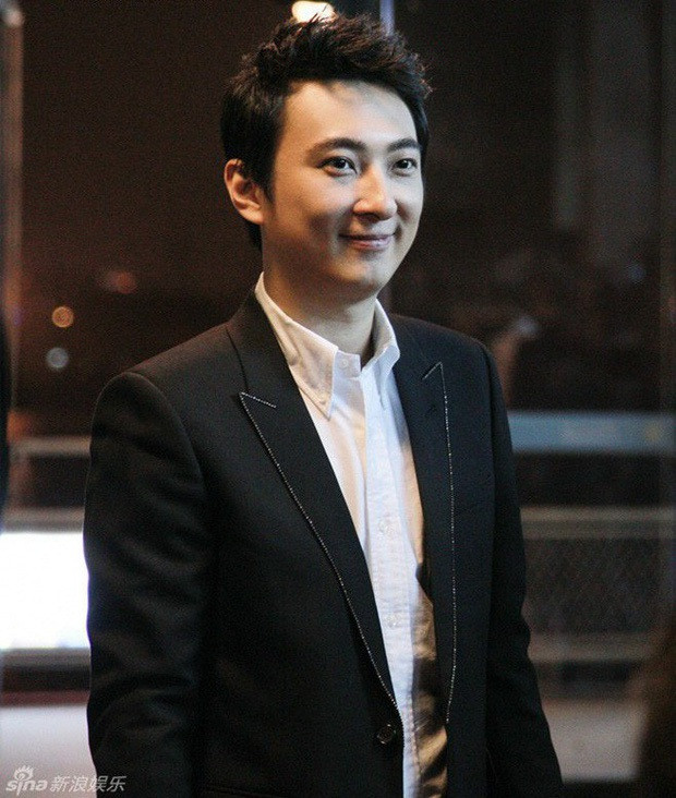 Vương Tư Thông là con trai duy nhất của tỷ phú Vương Kiện Lâm - chủ tịch tập đoàn Đại Liên Vạn Đạt (Dalian Wanda), một trong những tập đoàn lớn nhất Trung Quốc. Ảnh: Sina