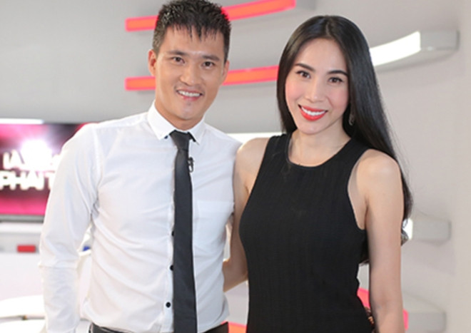 Thời gian gần đây, cộng đồng mạng xôn xao trước thông tin Công Vinh - Thủy Tiên đang trên bờ vực ly hôn. Tuy nhiên, trưa ngày 21/6, Công Vinh đã lên tiếng phủ nhận những đồn đoán này. Ảnh: FBNV