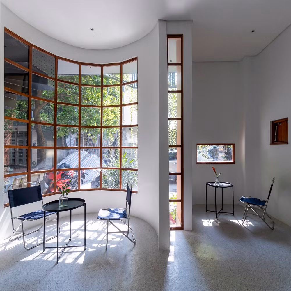 Tầng 2, 3, 4, 5, 6 là các căn hộ khép kín riêng biệt phù hợp cho gia đình nhỏ và khách ở lâu dài.