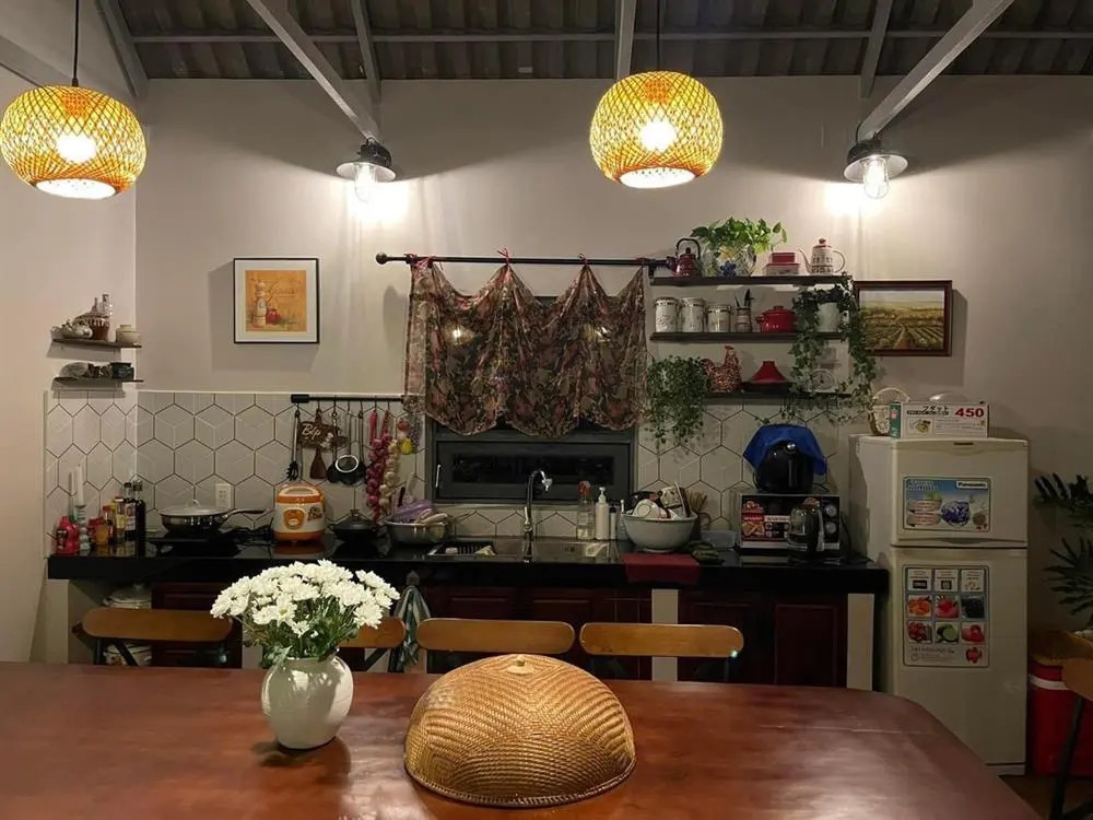 Căn nhà giản dị nhưng ấm cúng. Ảnh: Đời sống pháp luật